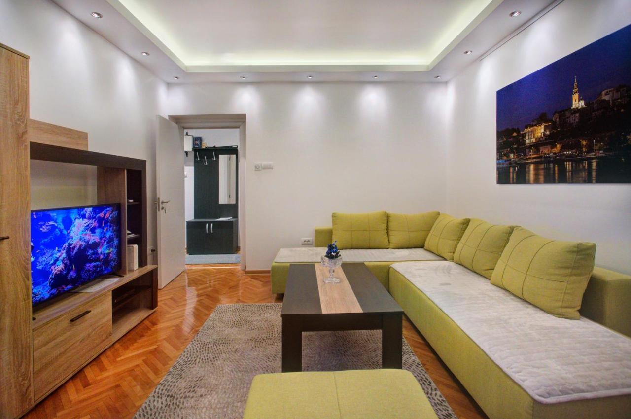 Balkanic Star Belgrado Buitenkant foto