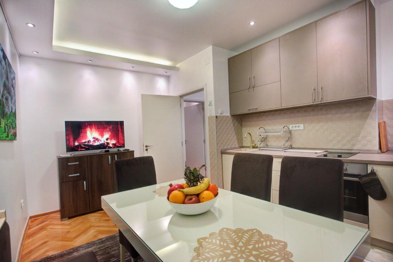 Balkanic Star Belgrado Buitenkant foto